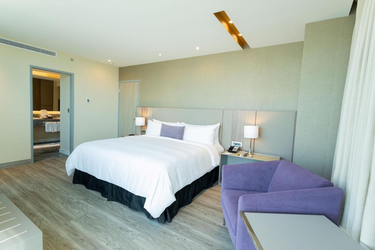 מלון San Pedro Garza Garcia Camino Real Fashion Drive Monterrey מראה חיצוני תמונה A bedroom at the hotel