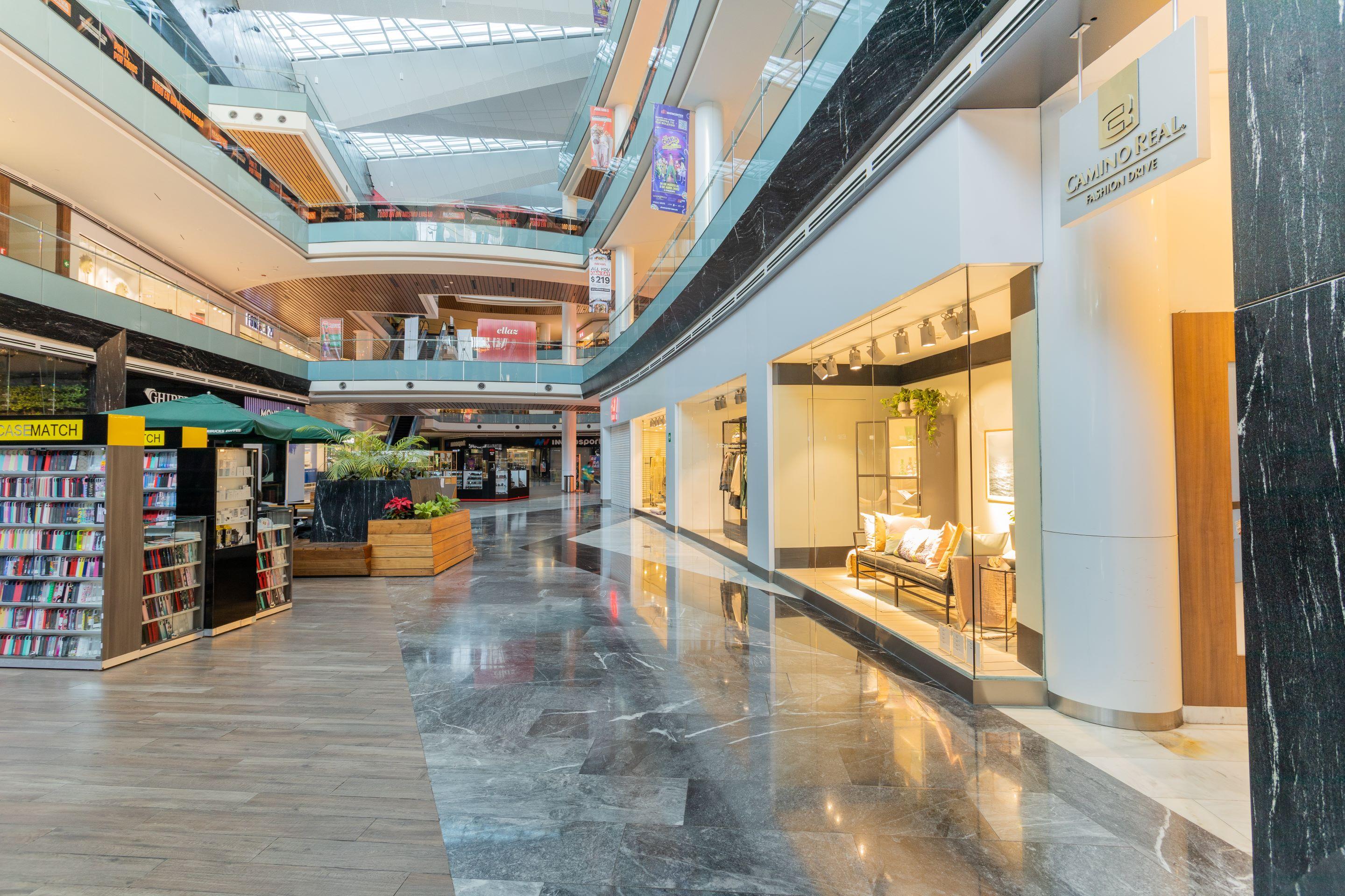 מלון San Pedro Garza Garcia Camino Real Fashion Drive Monterrey מראה חיצוני תמונה Interior of the mall